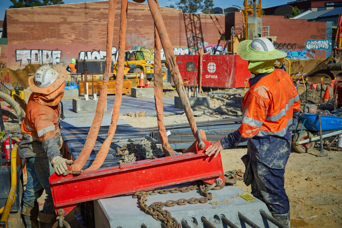 Precast concrete columns One Subiaco